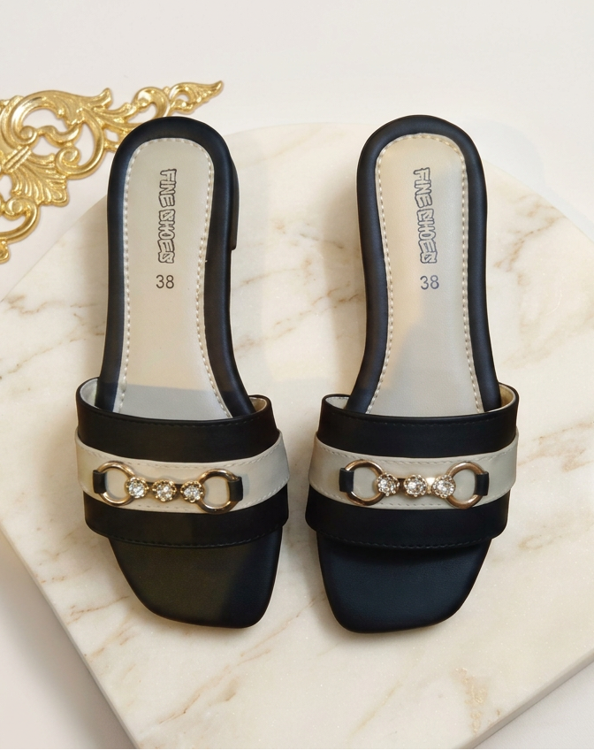 Black White Chain Sandals Clean