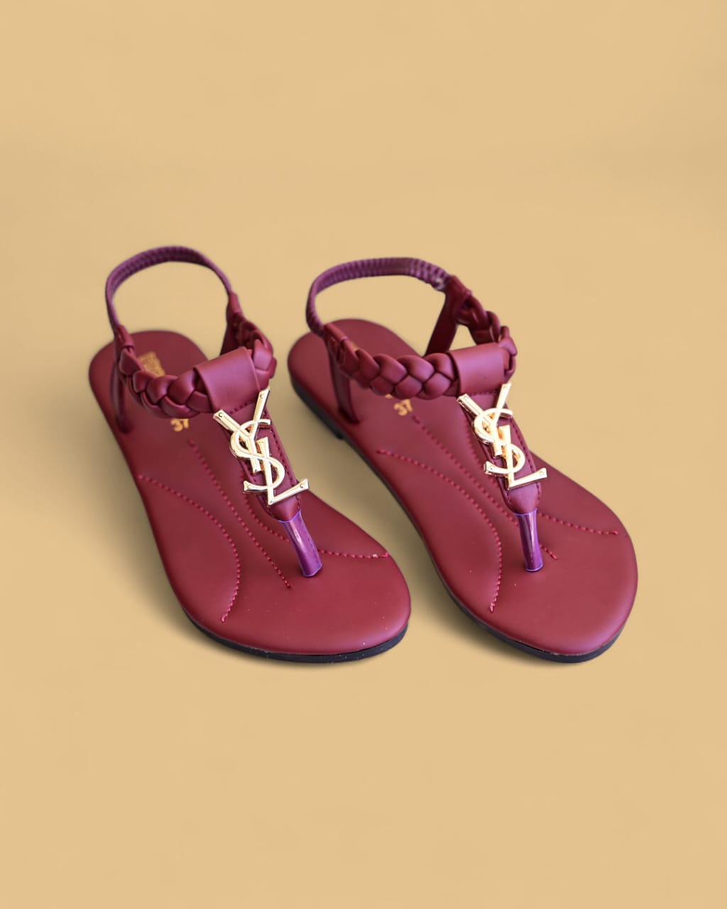 YxL sandle