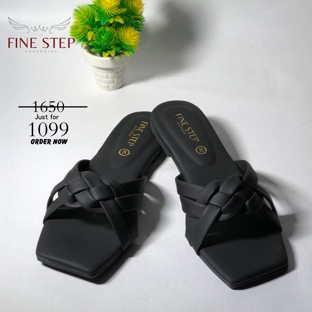 Casual sandals