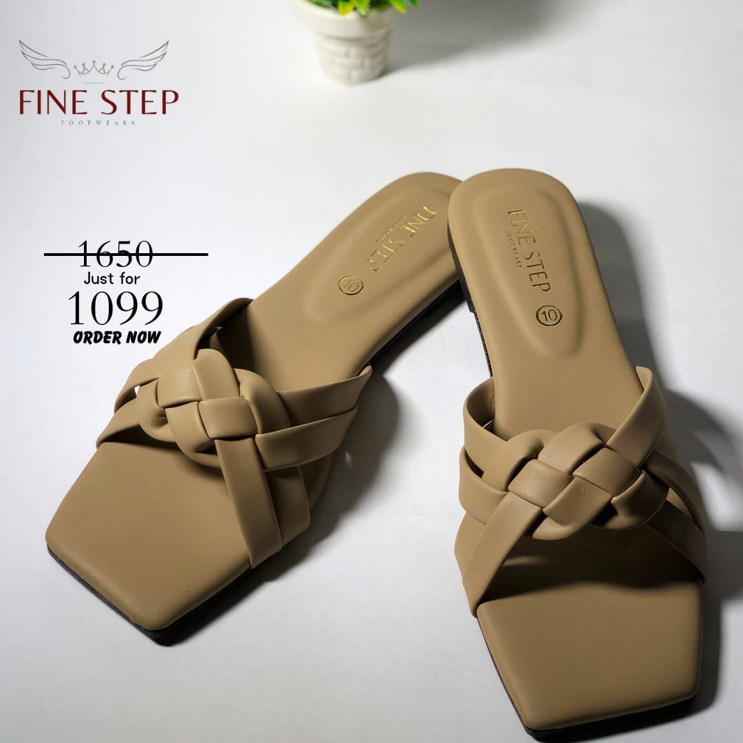 Casual sandals